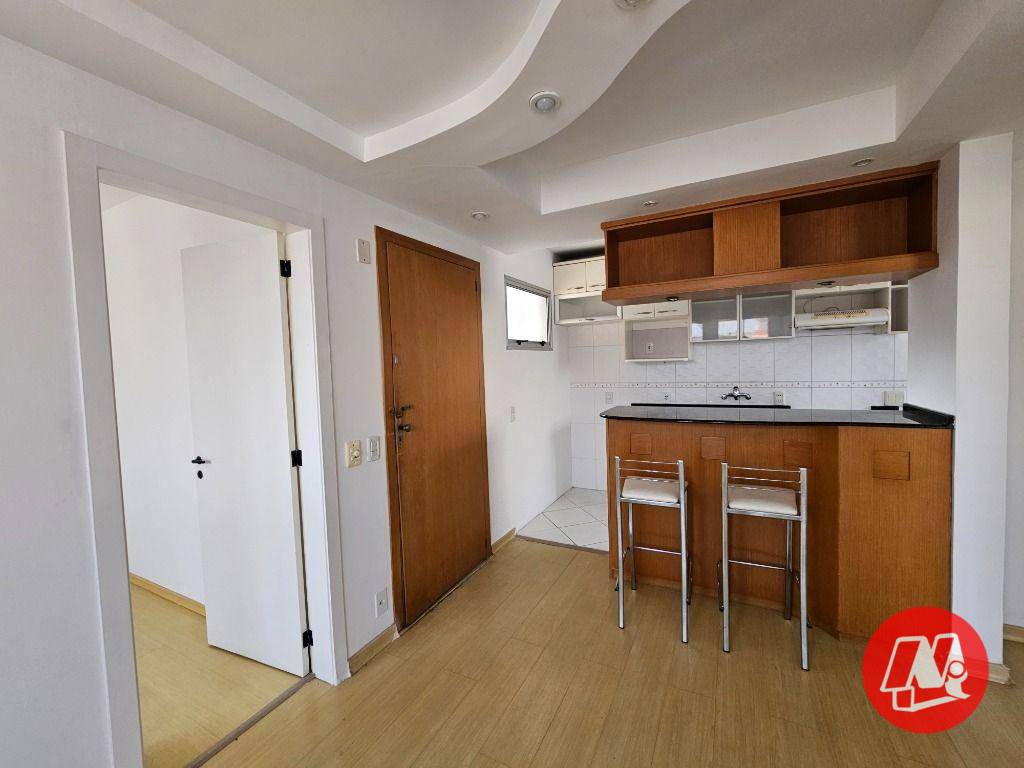 Apartamento à venda com 2 quartos, 46m² - Foto 2