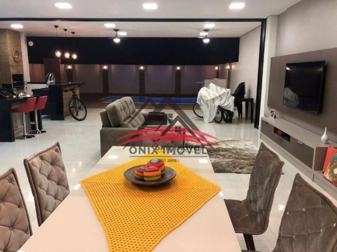 Casa de Condomínio à venda com 3 quartos, 300m² - Foto 5