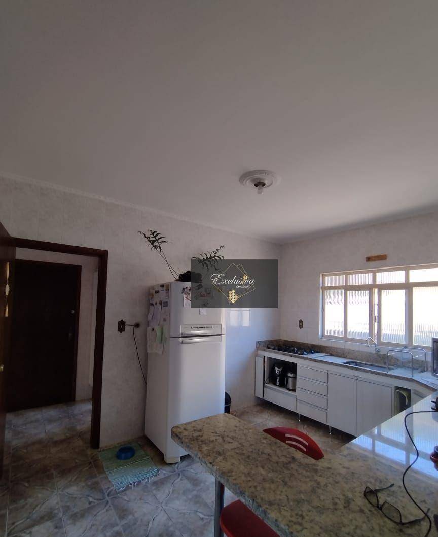 Apartamento à venda com 3 quartos, 146m² - Foto 6