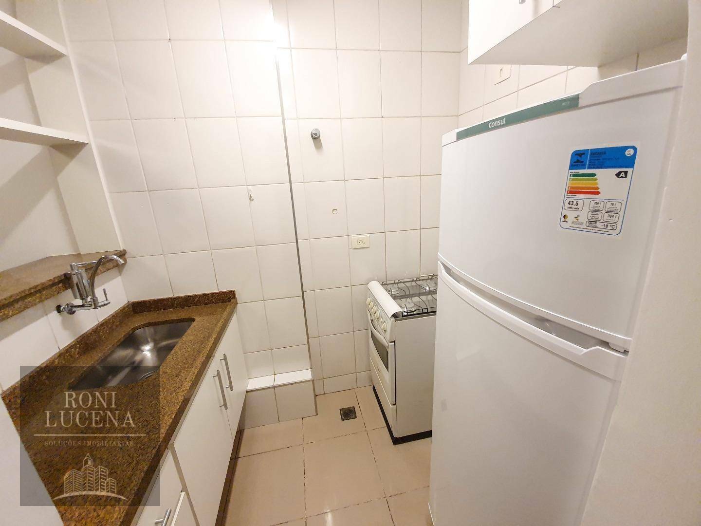 Apartamento para alugar com 2 quartos, 65m² - Foto 8