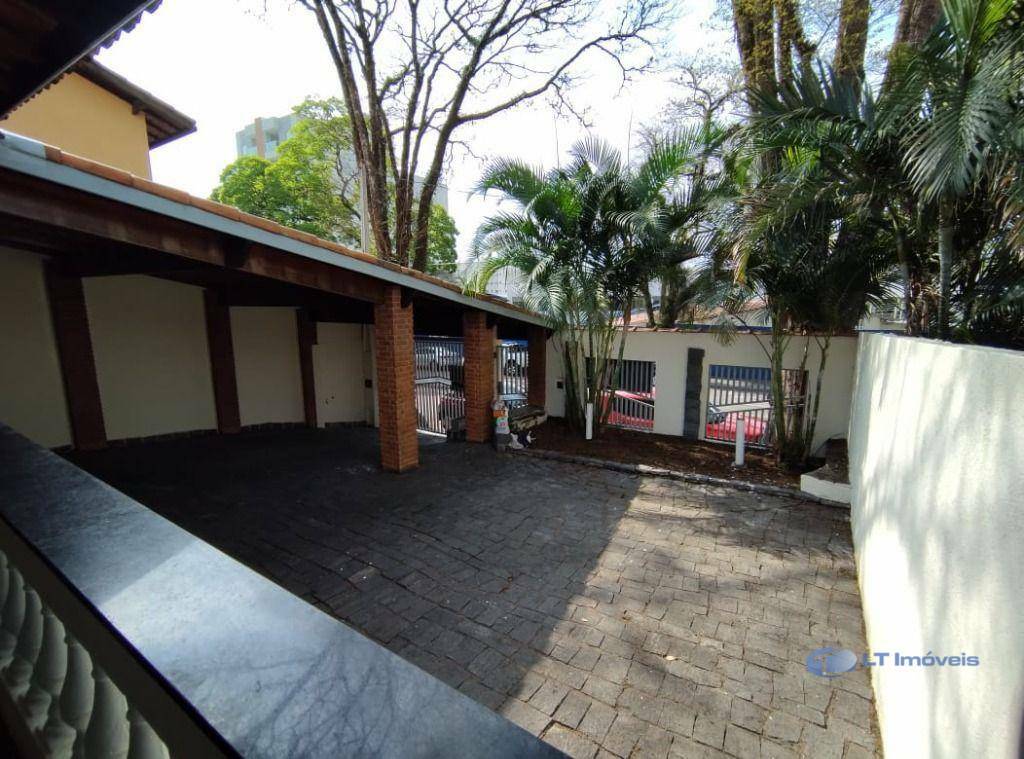 Casa à venda e aluguel com 4 quartos, 220m² - Foto 5