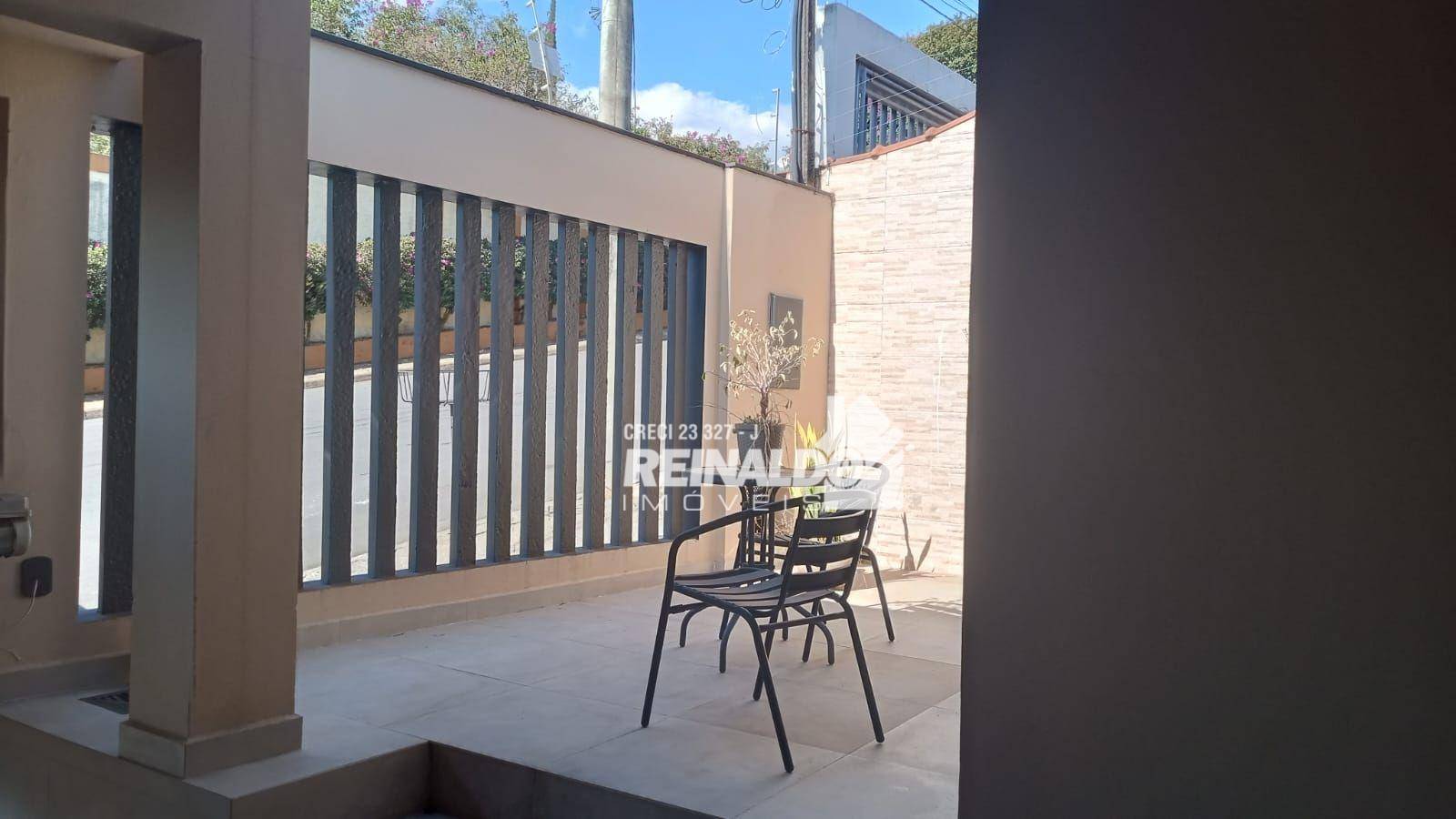 Casa à venda com 3 quartos, 200m² - Foto 6