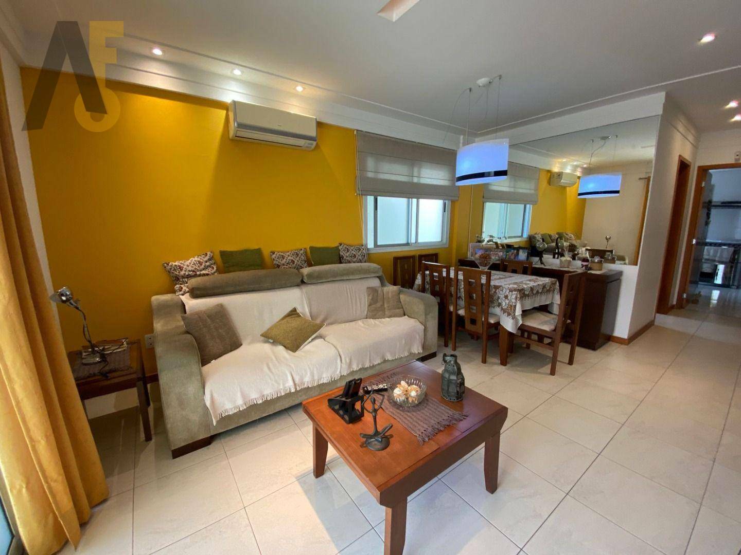 Casa à venda com 3 quartos, 179m² - Foto 4