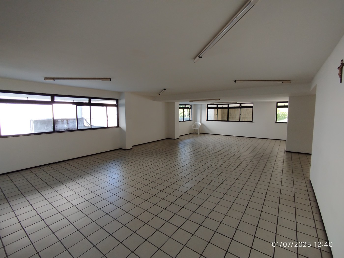 Apartamento para alugar com 3 quartos, 197m² - Foto 11