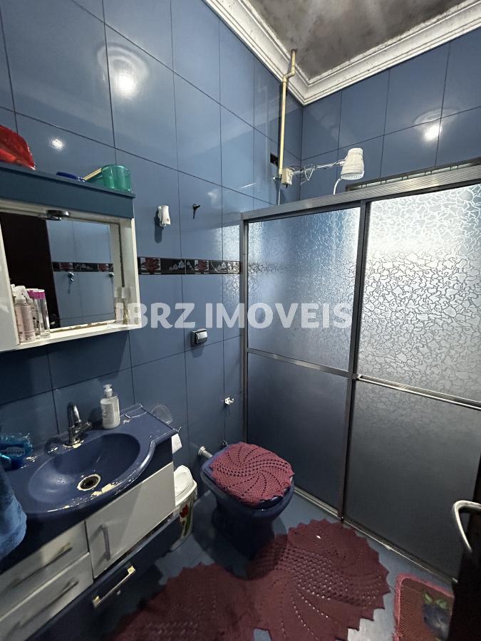 Casa para alugar com 5 quartos, 210m² - Foto 12