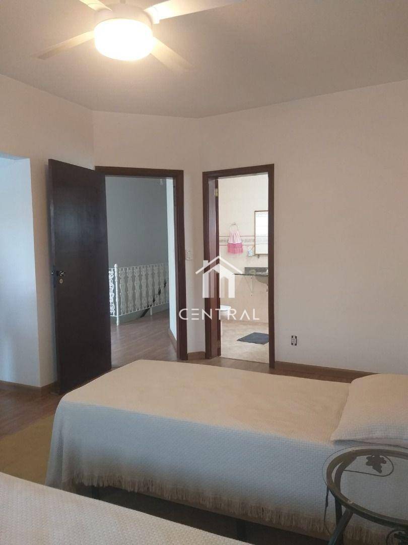 Sobrado à venda com 4 quartos, 248m² - Foto 35