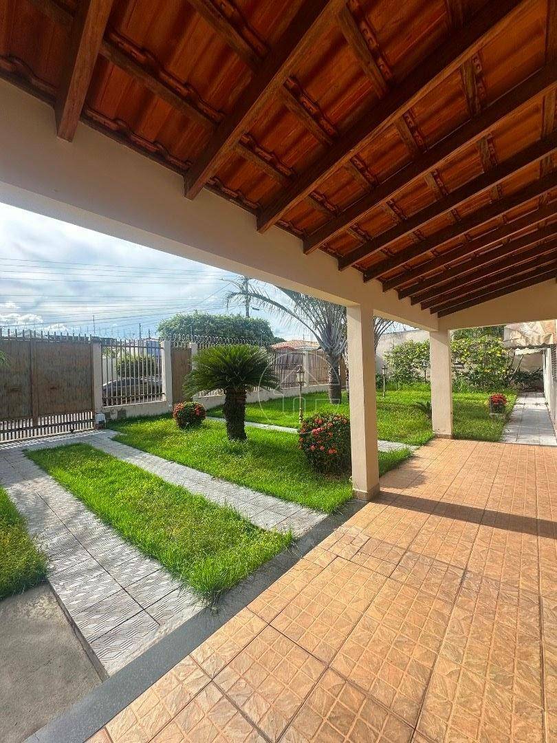 Casa à venda com 3 quartos, 320m² - Foto 4