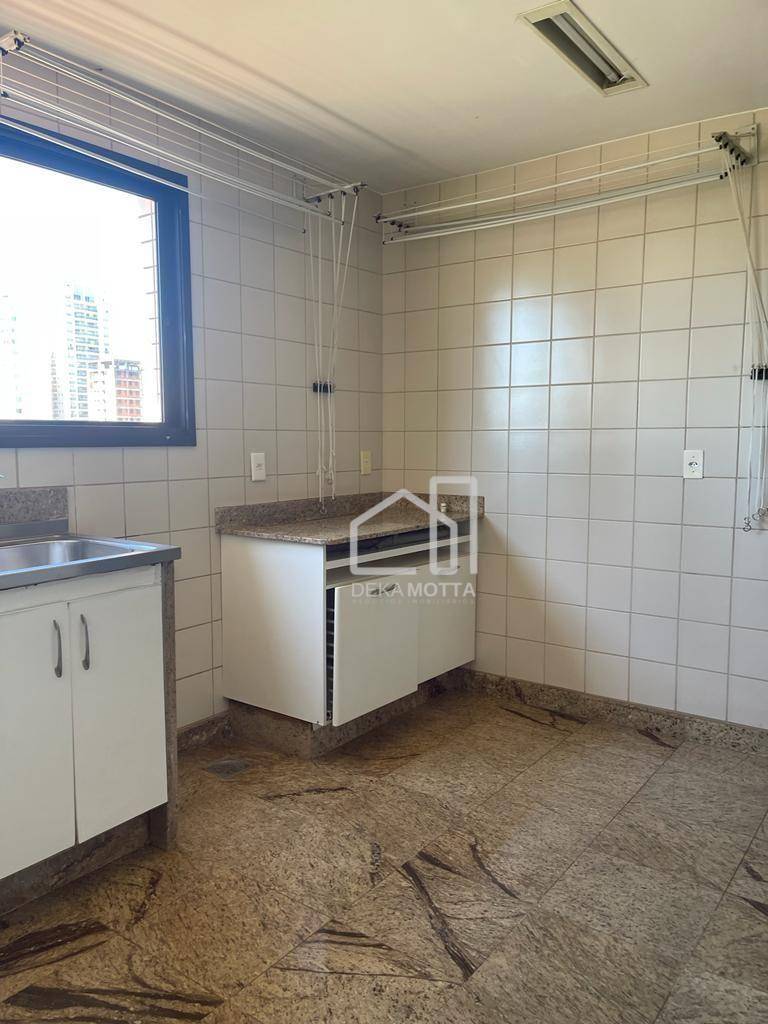 Apartamento à venda com 4 quartos, 208m² - Foto 7