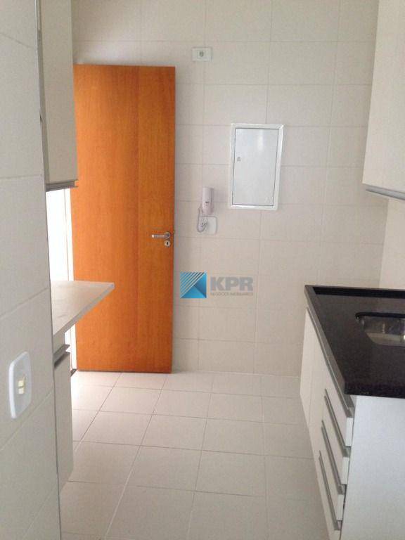 Apartamento para alugar com 2 quartos, 74m² - Foto 4