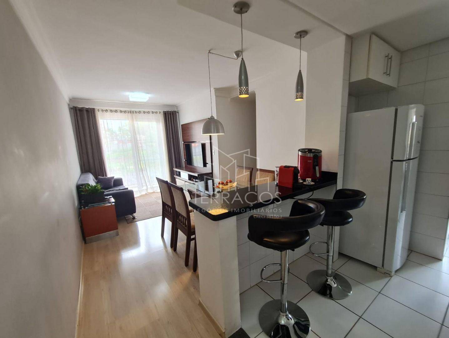 Apartamento à venda com 3 quartos, 70m² - Foto 2