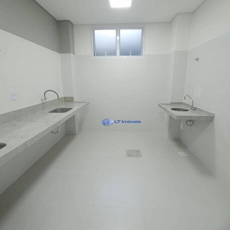 Apartamento para alugar com 3 quartos, 79m² - Foto 32