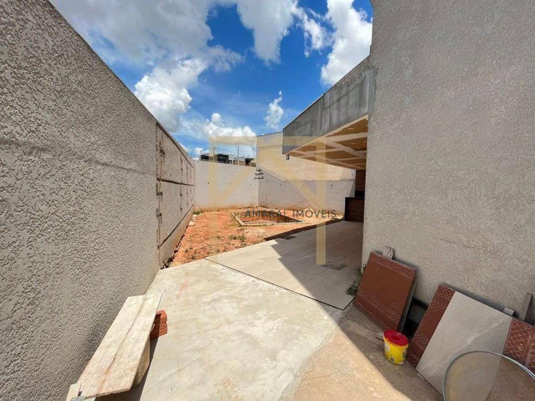 Casa de Condomínio à venda com 3 quartos, 254m² - Foto 6