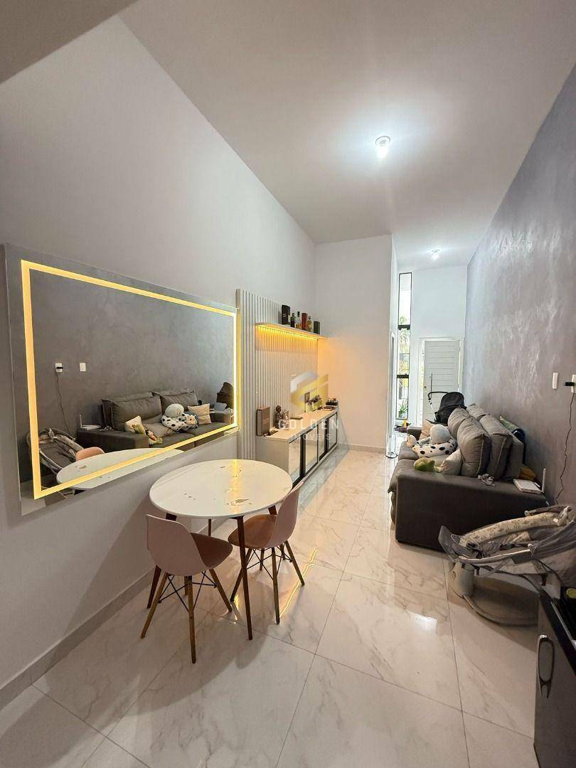 Casa à venda com 2 quartos, 67m² - Foto 7