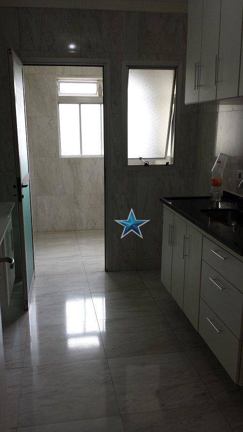 Apartamento à venda com 2 quartos, 72m² - Foto 13