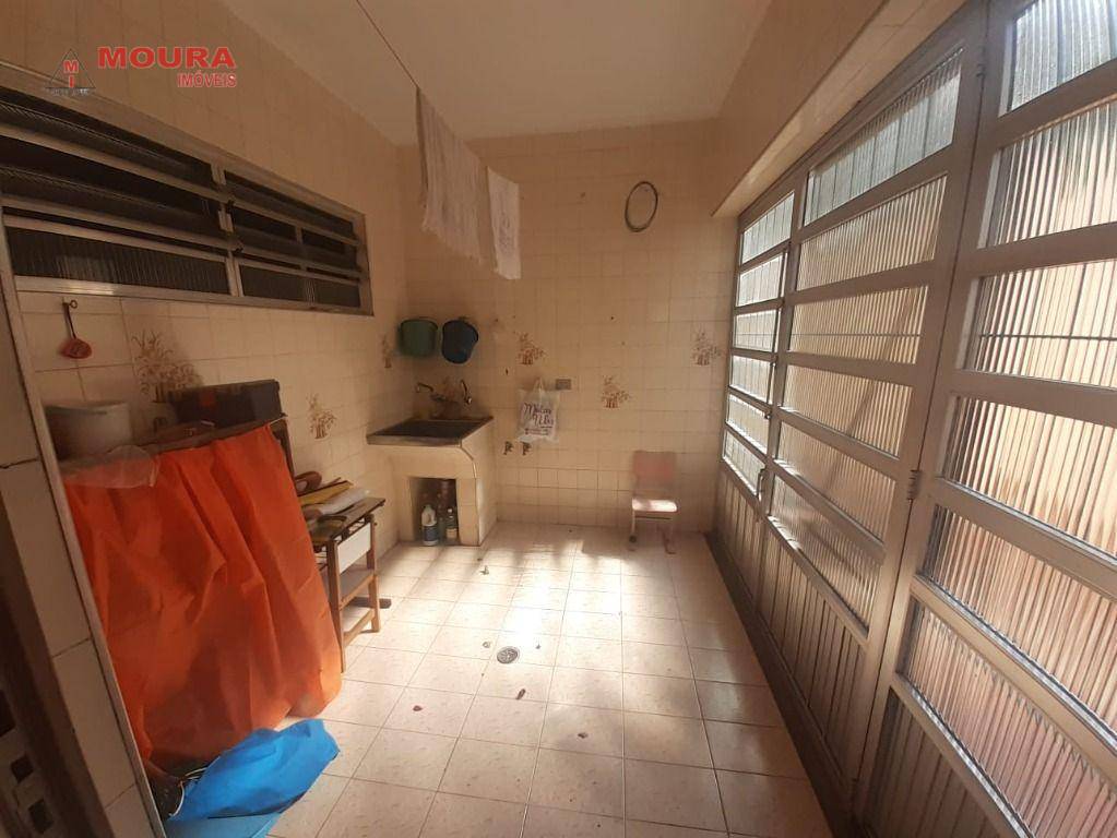 Casa à venda com 3 quartos, 202m² - Foto 13