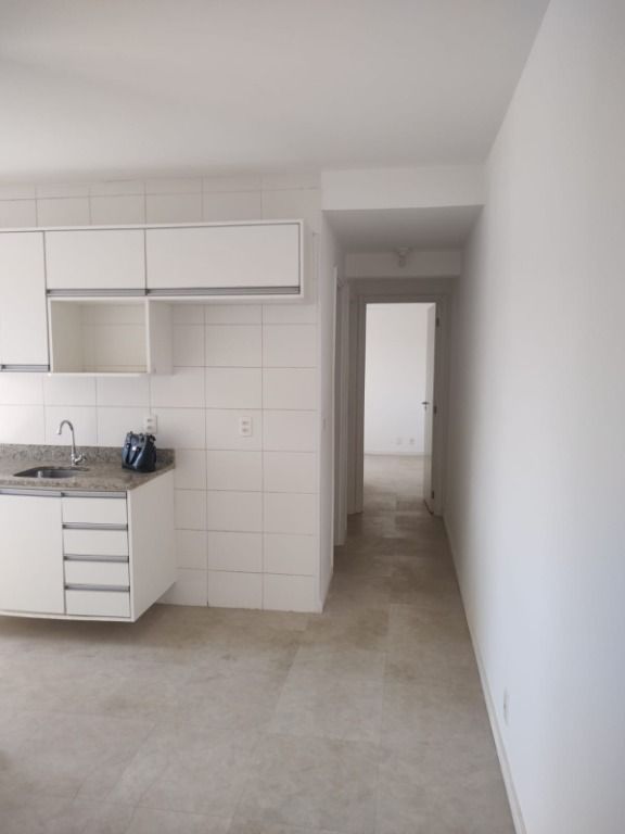 Apartamento para alugar com 2 quartos, 80m² - Foto 3