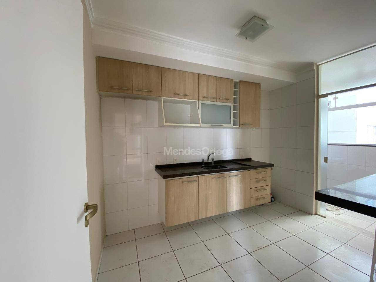 Apartamento para alugar com 2 quartos, 85m² - Foto 13