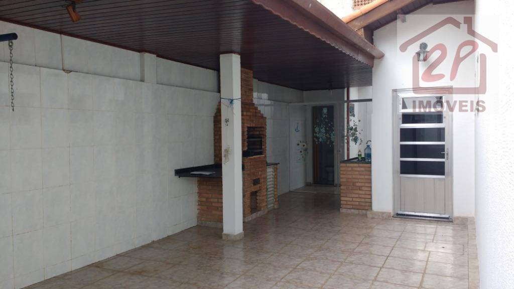 Casa à venda com 4 quartos, 272m² - Foto 18