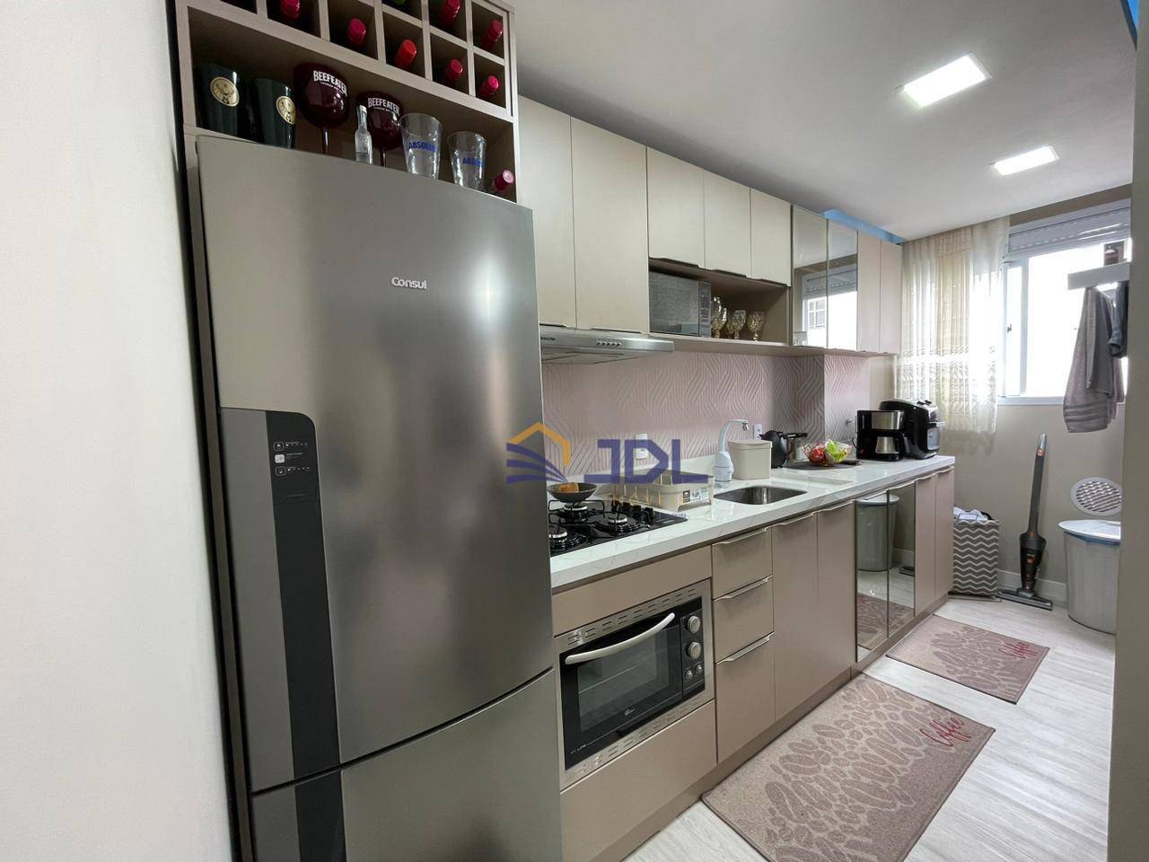 Apartamento à venda com 2 quartos, 44m² - Foto 1