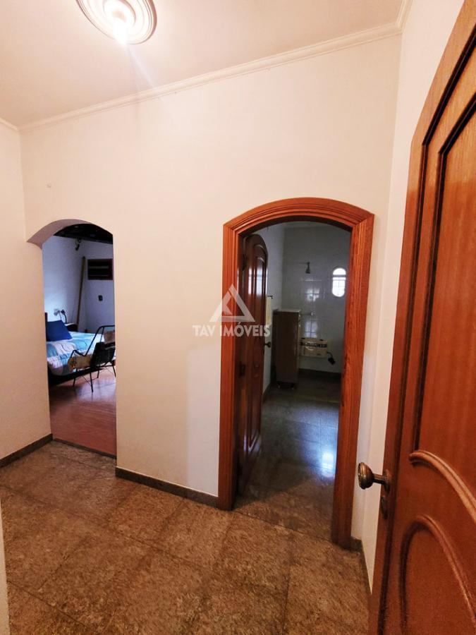 Casa à venda com 4 quartos, 391m² - Foto 8