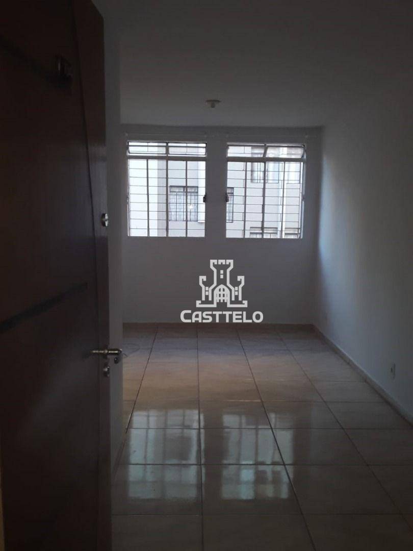 Apartamento à venda com 3 quartos, 69m² - Foto 1