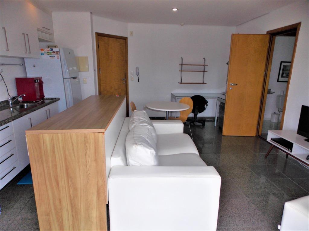 Apartamento à venda com 1 quarto, 43m² - Foto 8