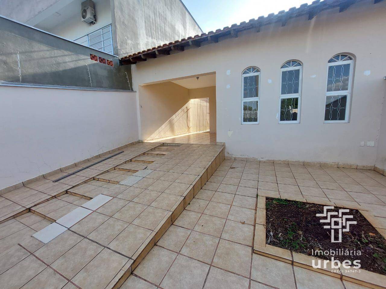 Casa para alugar com 2 quartos, 116m² - Foto 1