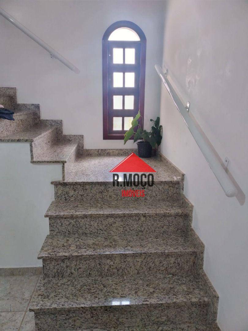 Sobrado à venda com 3 quartos, 398m² - Foto 29