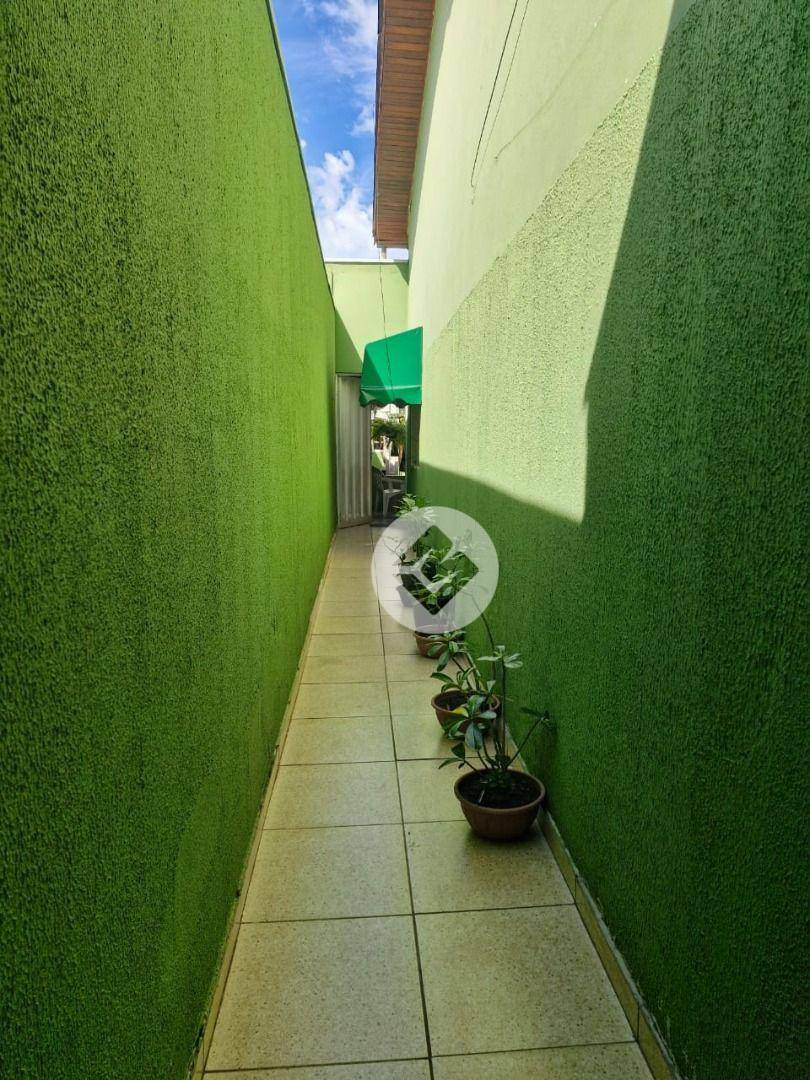 Casa à venda com 3 quartos, 144m² - Foto 9