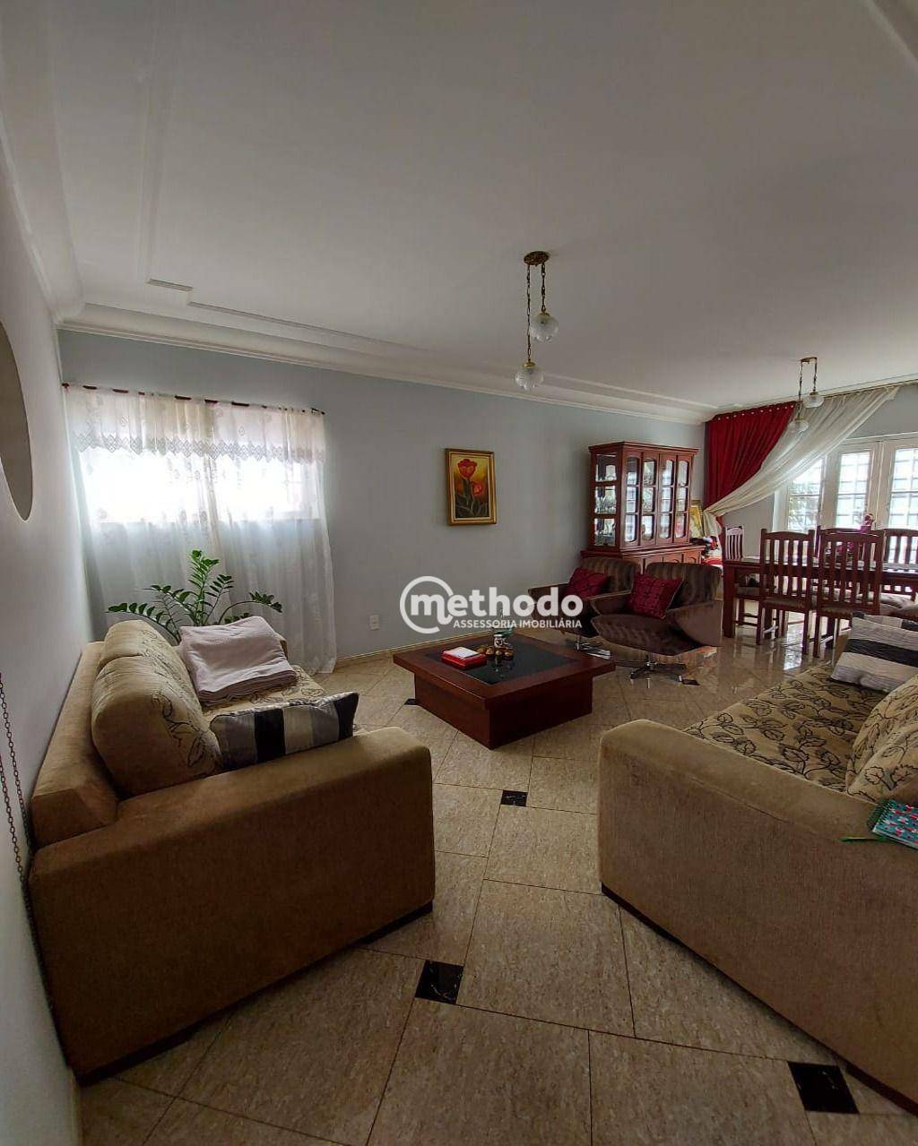 Casa à venda com 3 quartos, 282m² - Foto 14