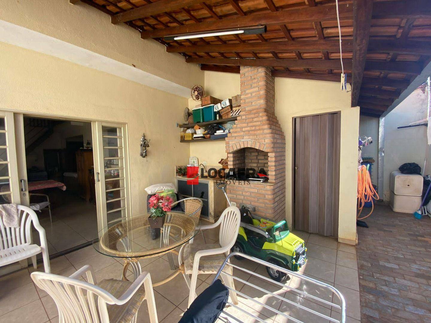 Casa à venda com 3 quartos, 132m² - Foto 14