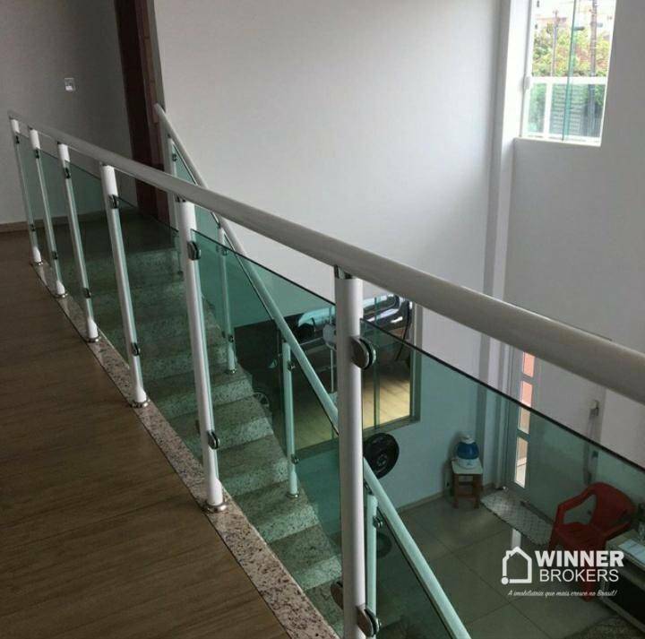Sobrado à venda com 3 quartos, 278m² - Foto 4