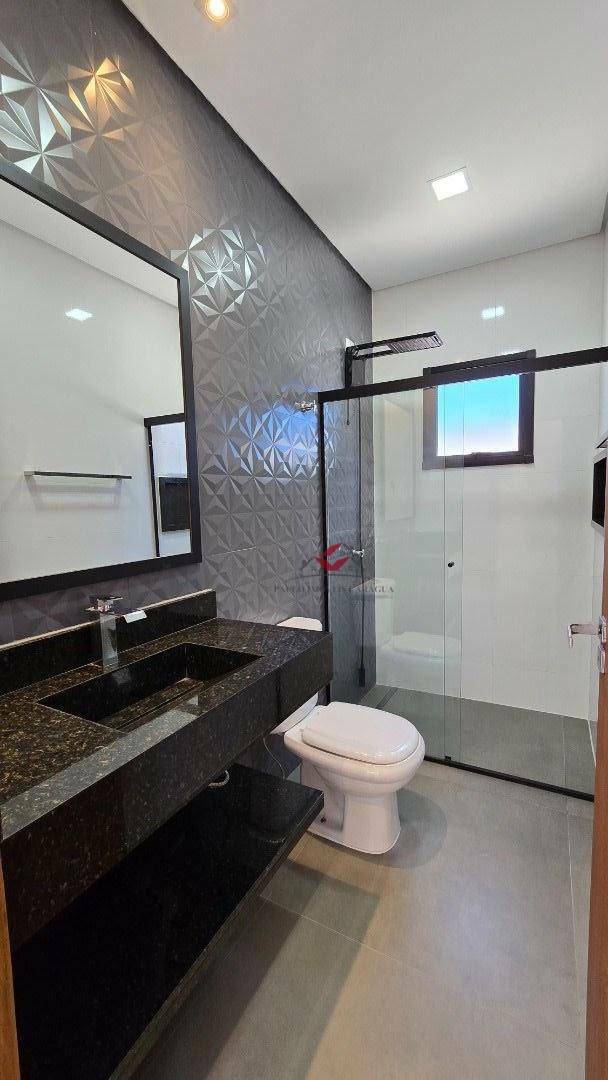 Casa de Condomínio à venda com 4 quartos, 240m² - Foto 32