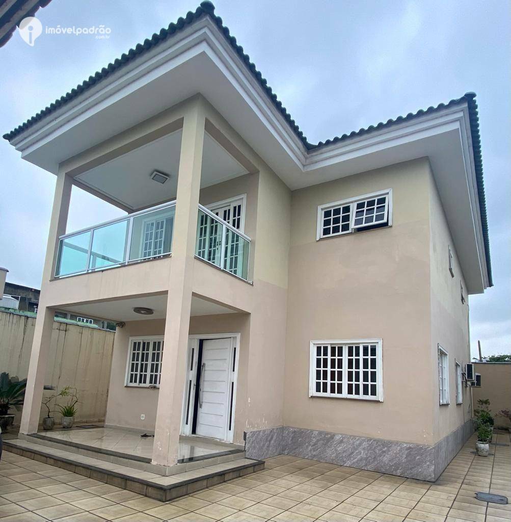 Casa à venda com 4 quartos, 360m² - Foto 4