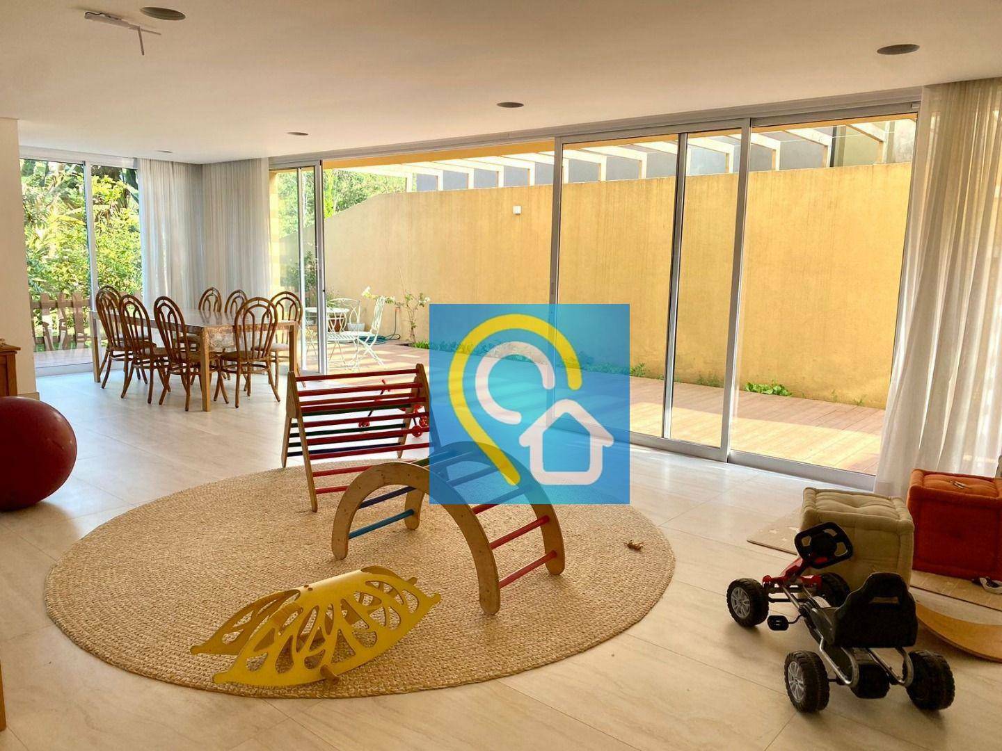 Casa de Condomínio à venda com 4 quartos, 500m² - Foto 2