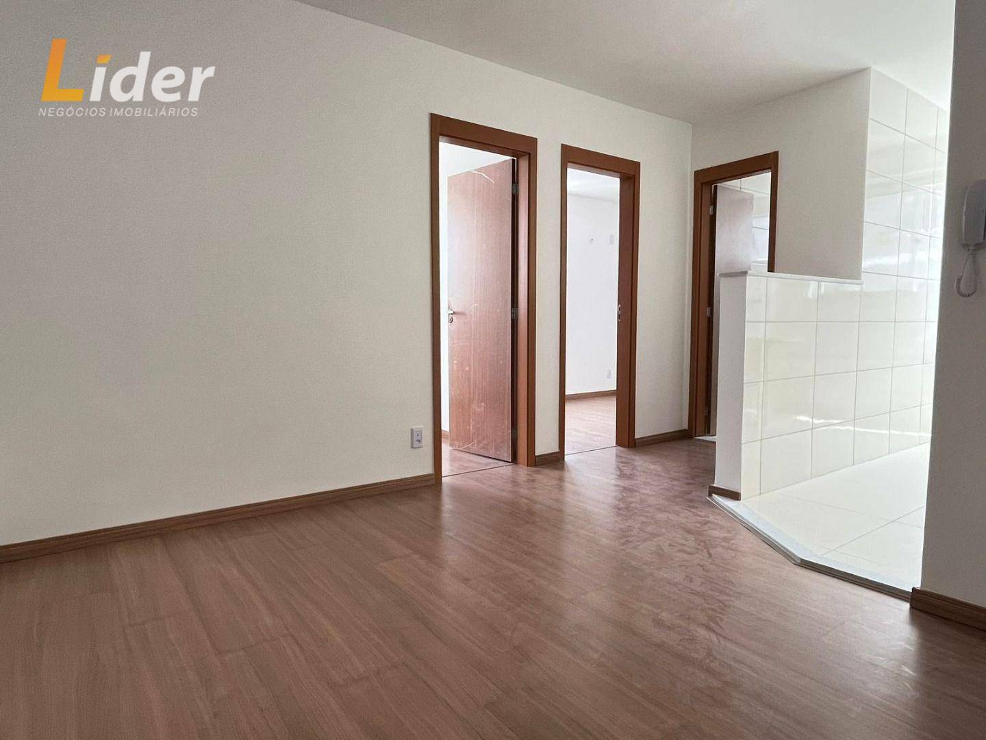 Apartamento à venda com 2 quartos, 70m² - Foto 2