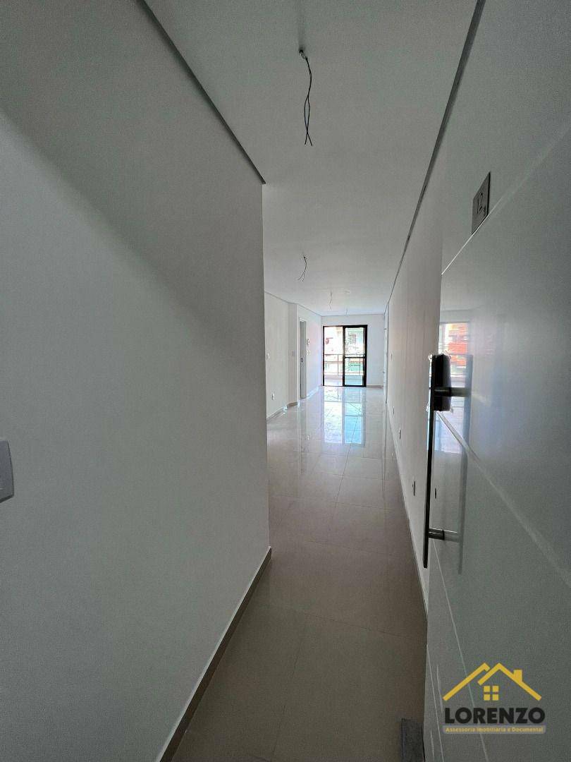 Apartamento à venda com 2 quartos, 66m² - Foto 9