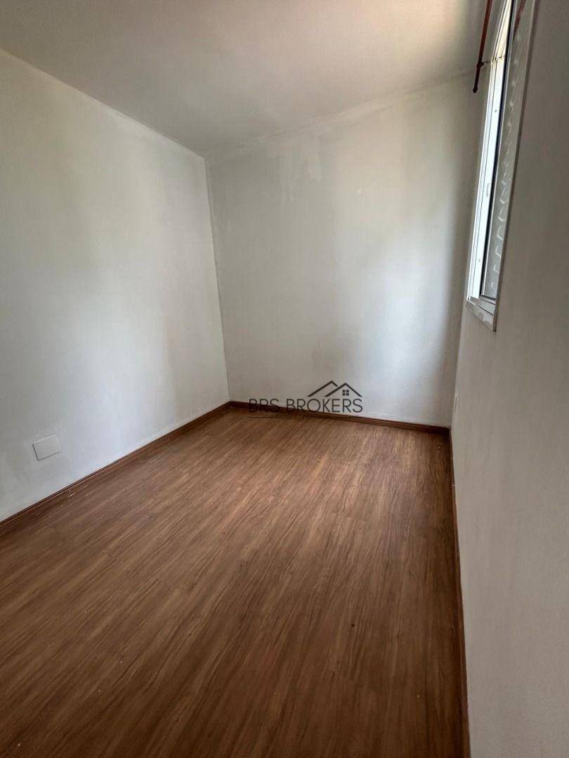 Apartamento à venda com 2 quartos, 44m² - Foto 18