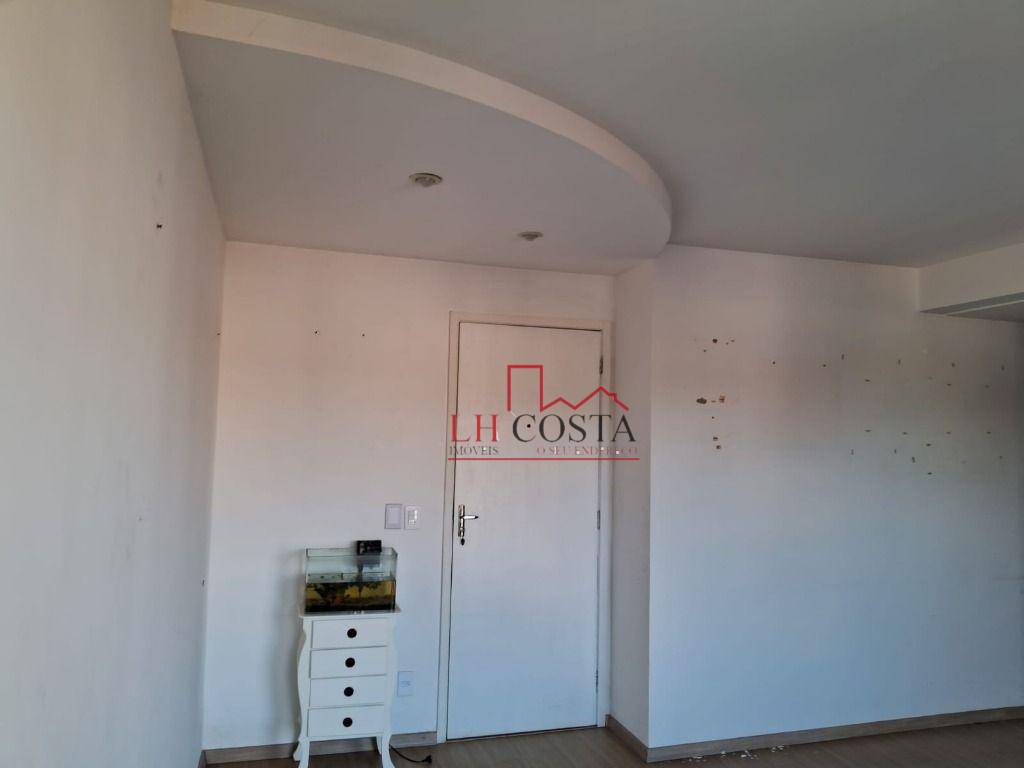 Apartamento à venda com 2 quartos, 70m² - Foto 6