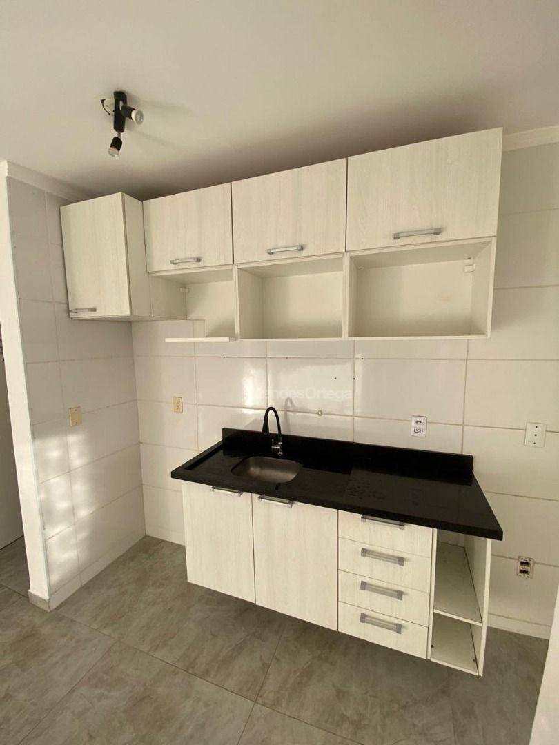 Apartamento à venda com 2 quartos, 47m² - Foto 11