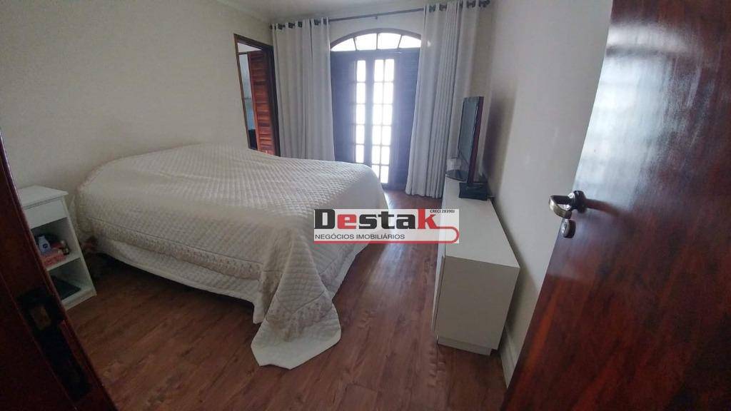 Sobrado à venda com 3 quartos, 185m² - Foto 5