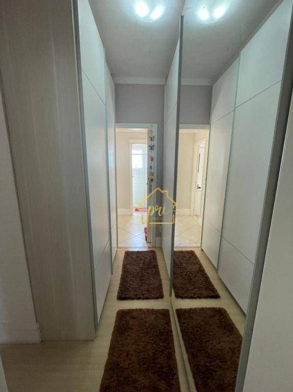 Apartamento à venda com 3 quartos, 210m² - Foto 28