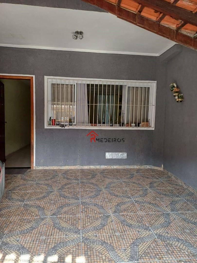 Sobrado à venda com 3 quartos, 117m² - Foto 1