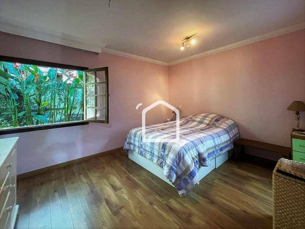 Casa de Condomínio à venda com 4 quartos, 220m² - Foto 30