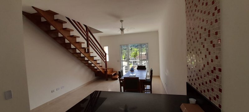 Casa à venda com 2 quartos, 84m² - Foto 8