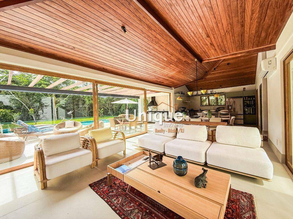 Casa de Condomínio à venda com 4 quartos, 239m² - Foto 9