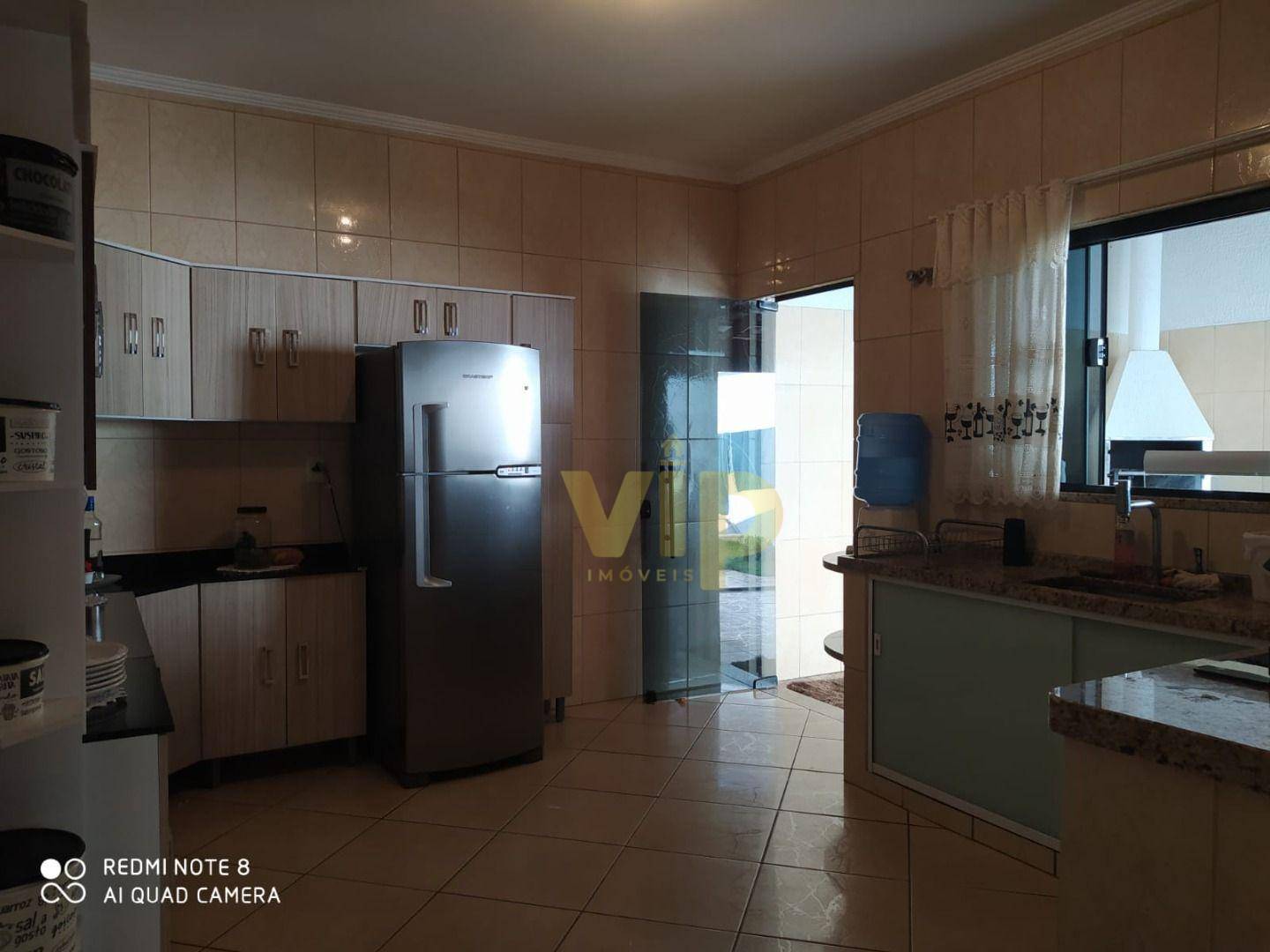 Casa à venda com 3 quartos, 111m² - Foto 13