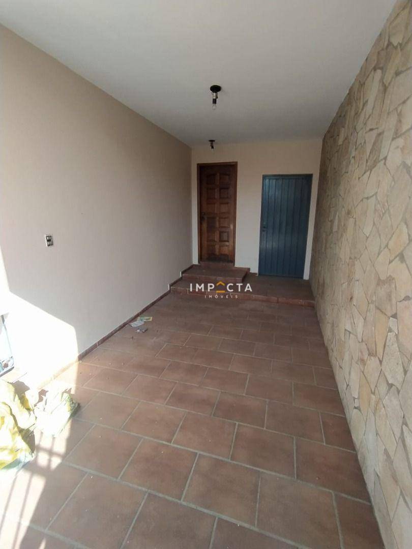 Casa à venda com 2 quartos, 200m² - Foto 7