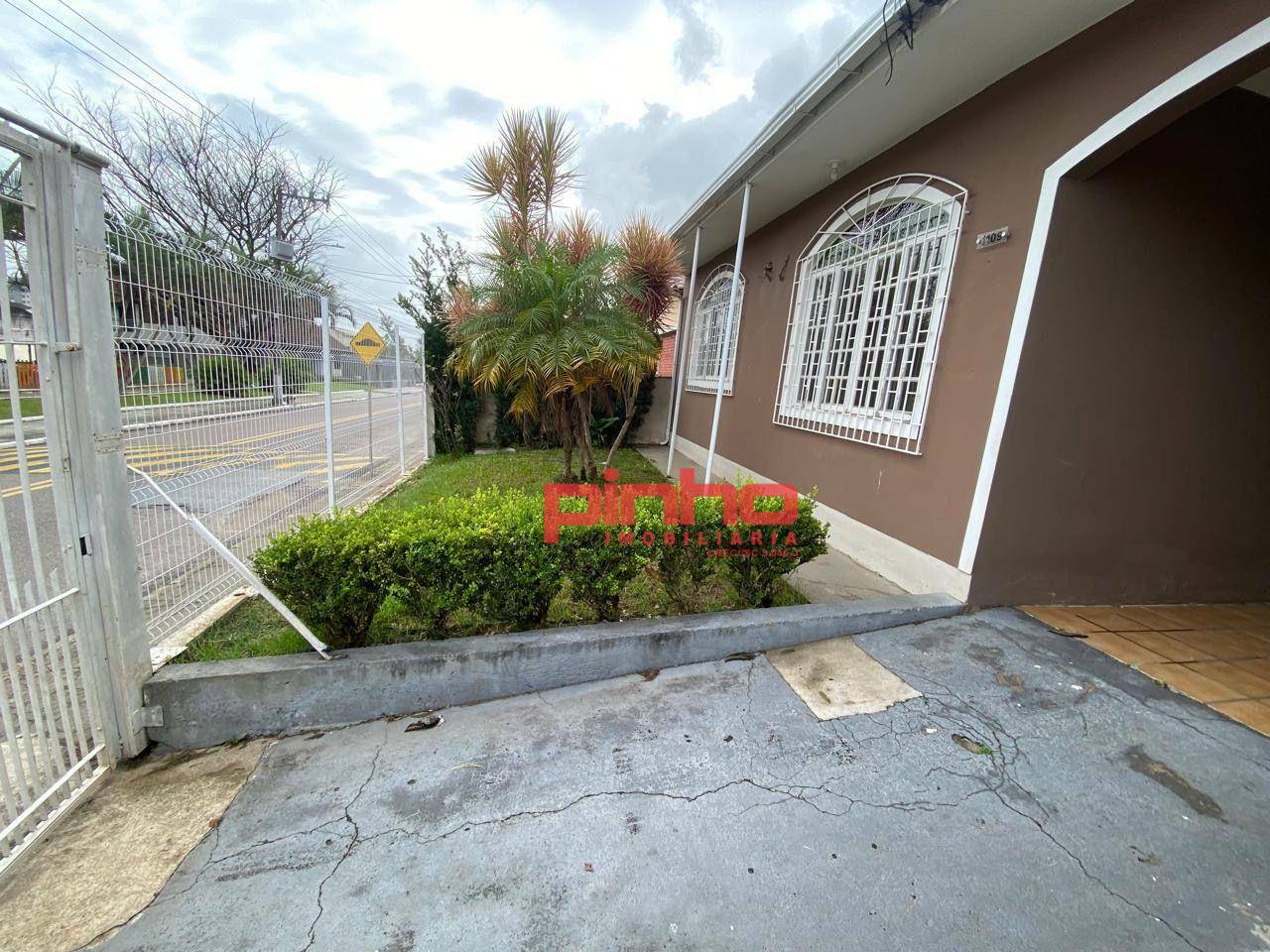 Casa à venda e aluguel com 3 quartos, 140m² - Foto 2