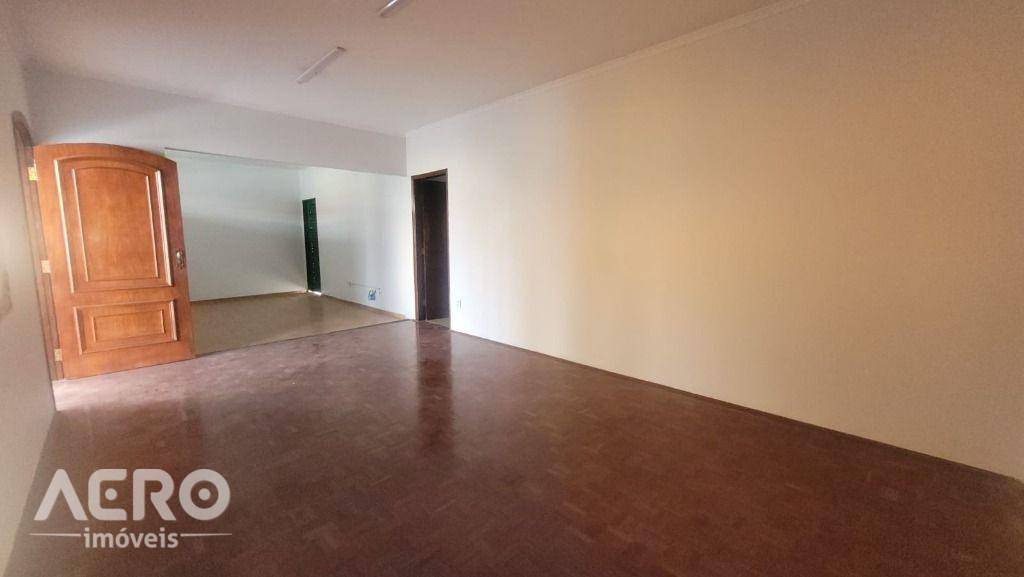 Casa, 3 quartos, 164 m² - Foto 2